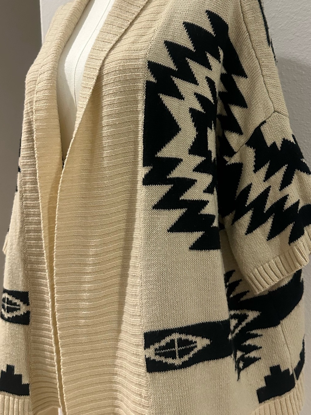iris Cream and Black Aztec Knit Mohair Open-Front Cardigan